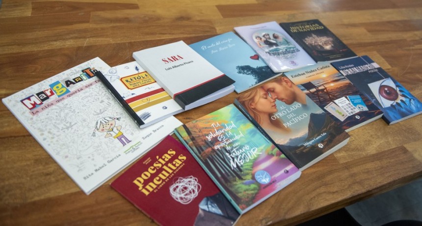 El H.C.D entregó más de 10 libros de autores locales a la Biblioteca Municipal