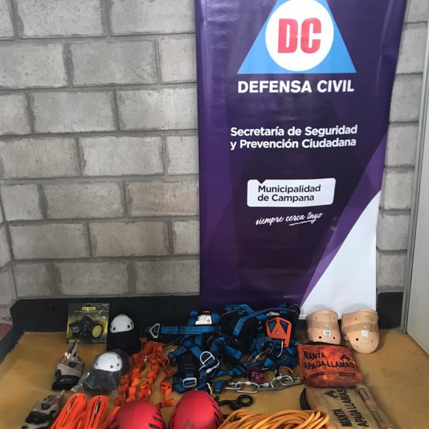 Defensa Civil Campana agradeci&oacute; la importante donaci&oacute;n de Carboclor