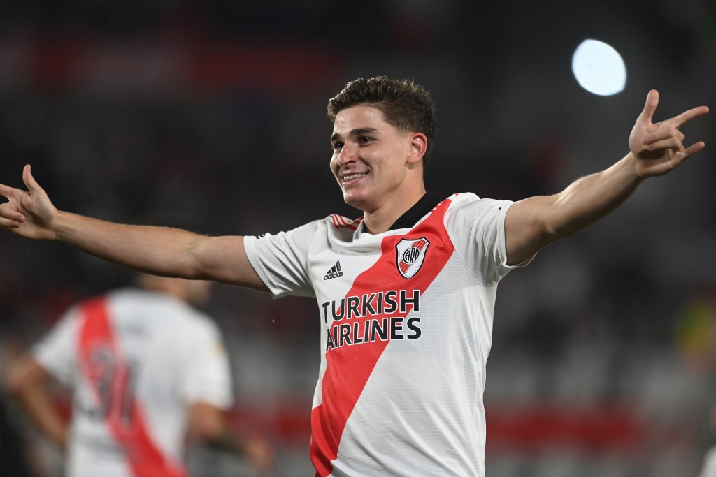 River Plate y Manchester City llegaron a un acuerdo por la transferencia de Julián Álvarez 