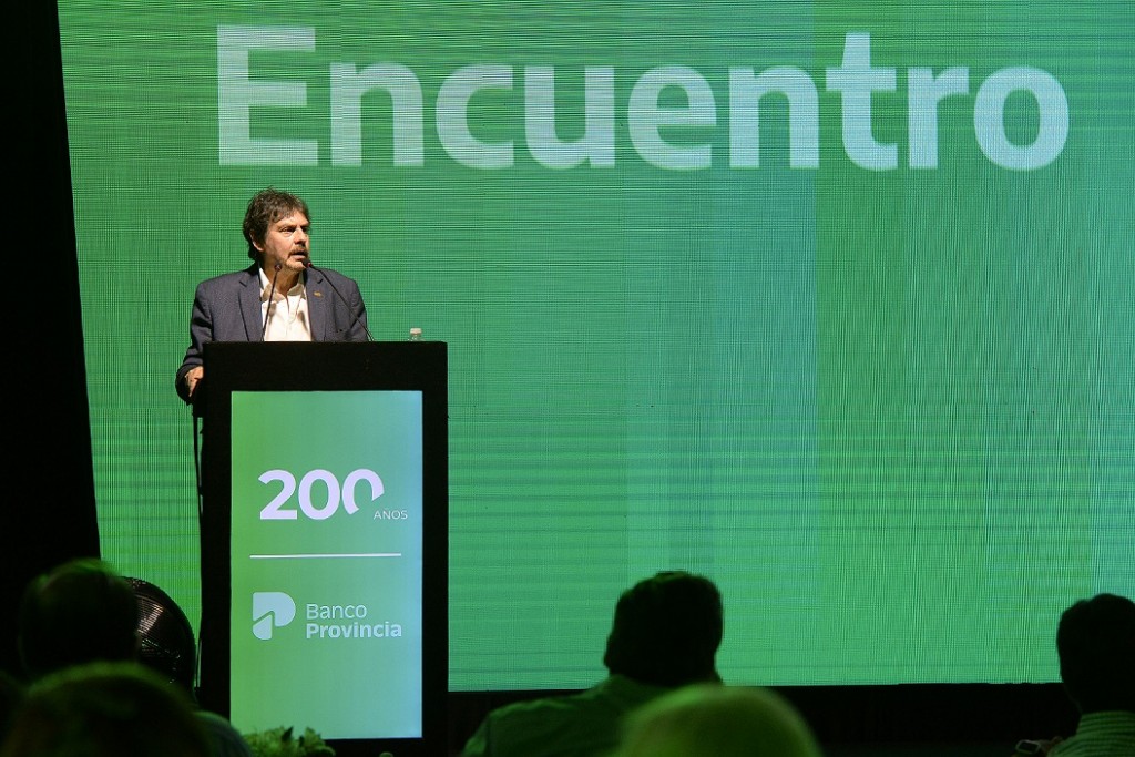 En el Museo MAR : FELIPE PIGNA PRESENTA UN LIBRO Y UN DOCUMENTAL SOBRE EL BICENTENARIO DE BANCO PROVINCIA    