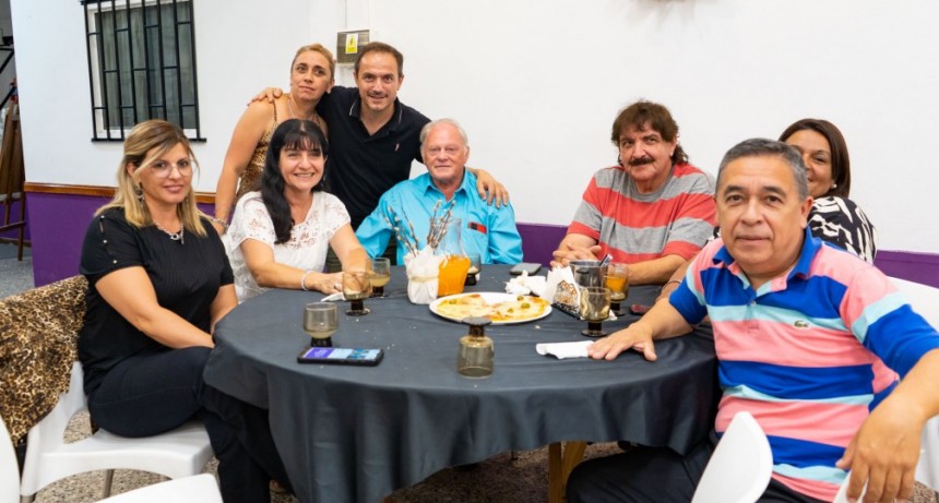 Abella compartió una cena de fin de año con personal de la salud del Hospital y los CAPS   