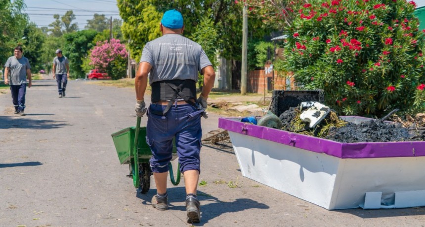 Las Acacias: realizan trabajos de mantenimiento integral en distintos puntos del barrio