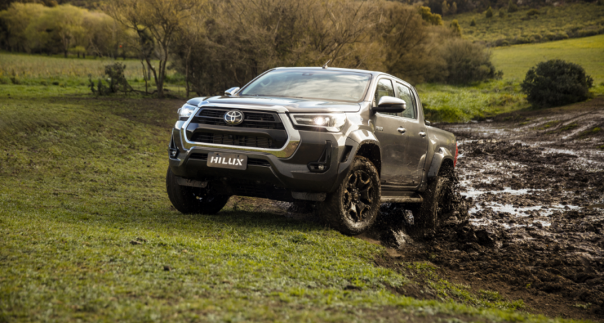 Con otro récord de Hilux, Toyota volvió a liderar la producción, las ventas y las exportaciones en Argentina 