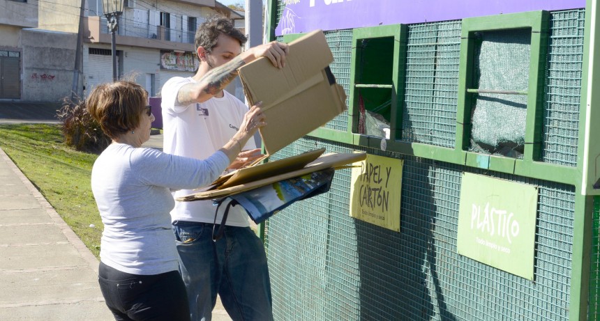 Cada vez más vecinos llevan sus residuos reciclables a los Puntos Verdes