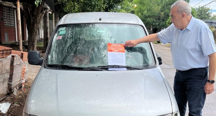 Durante el 2024, el Municipio removió más de 160 vehículos abandonados en la vía pública