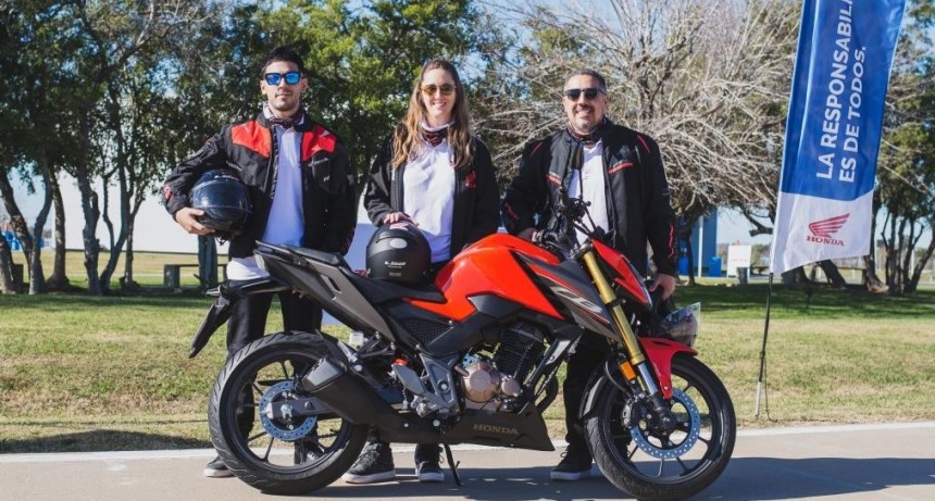 EL DEPARTAMENTO DE SAFETY DE HONDA ARGENTINA Y MUJERES AL VOLANTE PRESENTAN EL PROGRAMA DE CONDUCCIÓN DE MOTOS “ALAS EN MOVIMIENTO”