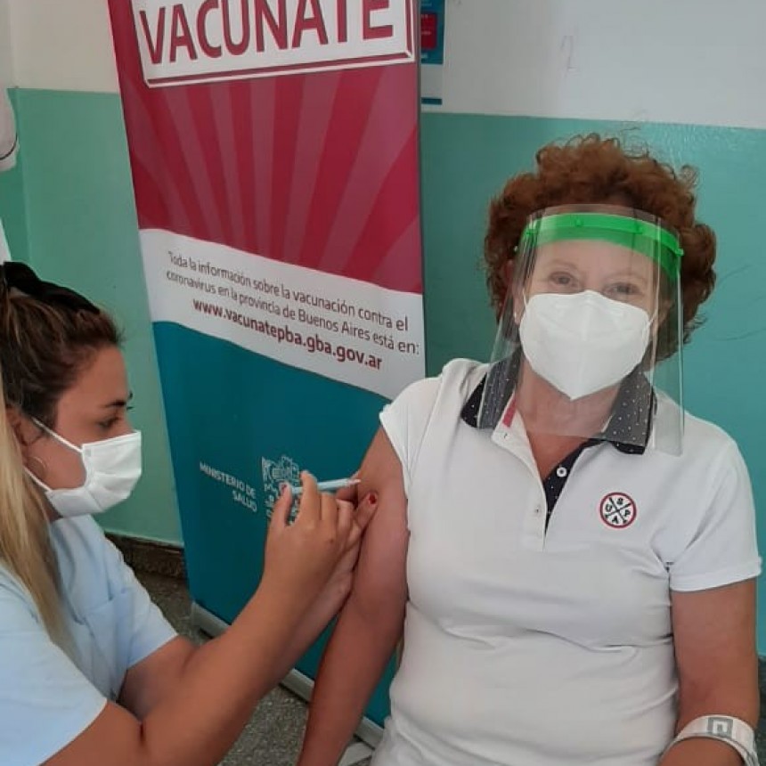 LA VACUNACION EN CAMPANA ES MUY ORDENADA