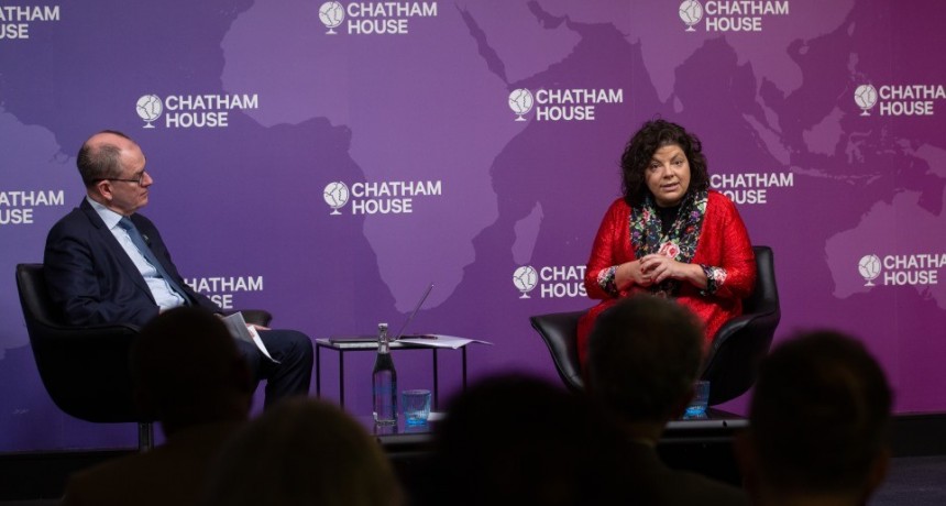 EN EL CHATHAM HOUSE, VIZZOTTI DESTACÓ LA MEJORA EN LA SITUACIÓN EPIDEMIOLÓGICA 