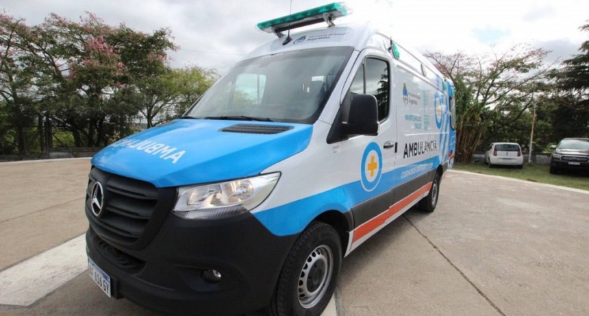 NUEVA FLOTA LA PROVINCIA ENTREGÓ UNA AMBULANCIA DE ALTA COMPLEJIDAD EN ZARATE