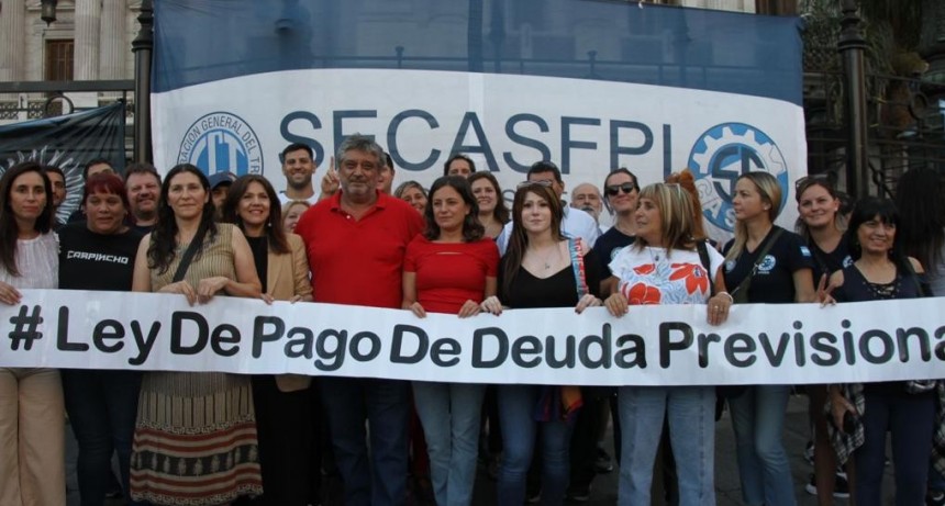 Soledad Alonso acompañó la marcha por la Ley del Pago de deuda Previsional