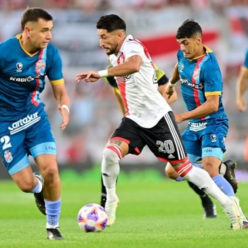 Fue una Leal noche negra para River Plate