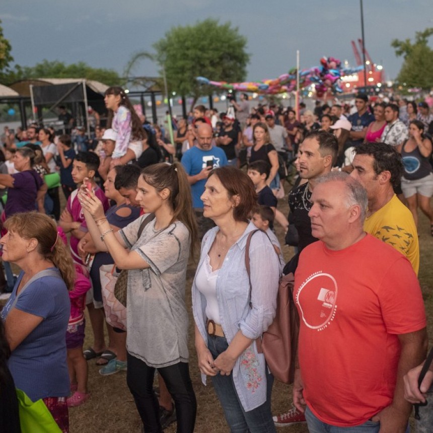 Con muchas propuestas gratuitas, los vecinos volvieron a disfrutar del verano en la ciudad