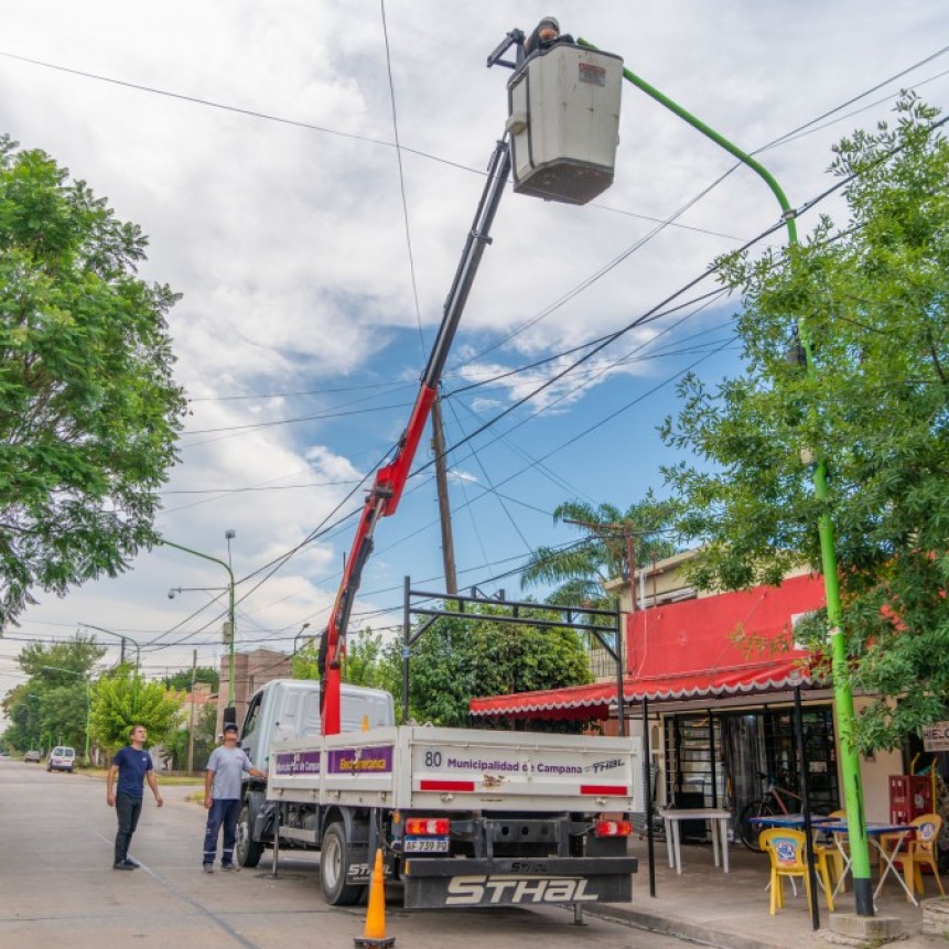 El Municipio renovó faroles LED en la calle Bertolini