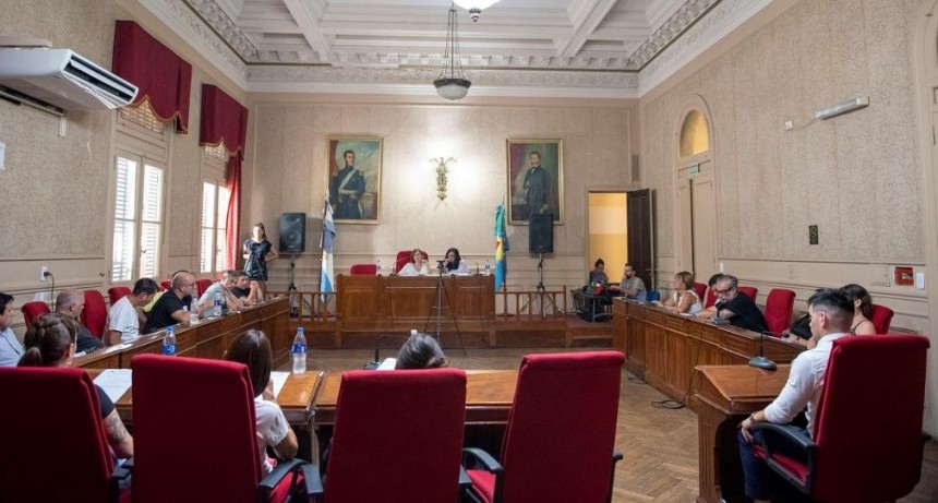 El HCD aprobó el pedido de licencia del intendente Abella