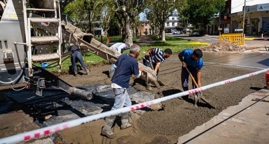 El Municipio avanza con la remodelación de la zona de la Plaza Italia