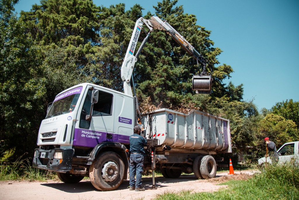 Los Pioneros: el Municipio continúa llevando adelante un importante operativo de mantenimiento integral