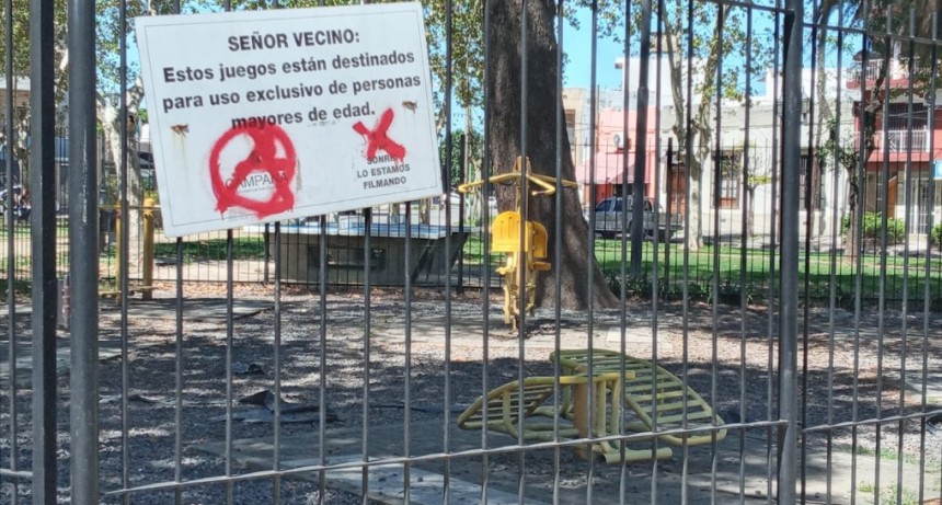 Proponen crear la figura del placero para cuidar el espacio y el mobiliario público