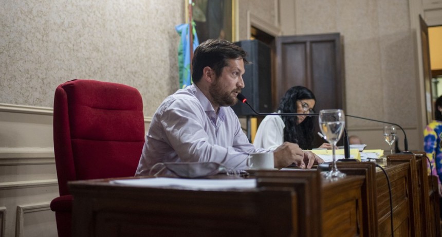 Con la asunción de nuevos concejales y homenajes por la Guerra de Malvinas, el HCD volvió a sesionar