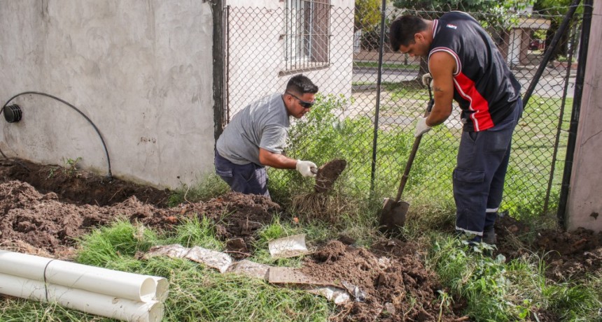 El Municipio concluyó el plan de regularización de conexiones cloacales en el barrio Sarmiento