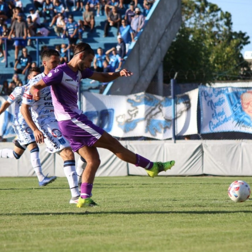 El candombe lo puso Villa Dálmine para ganar 4 a 0