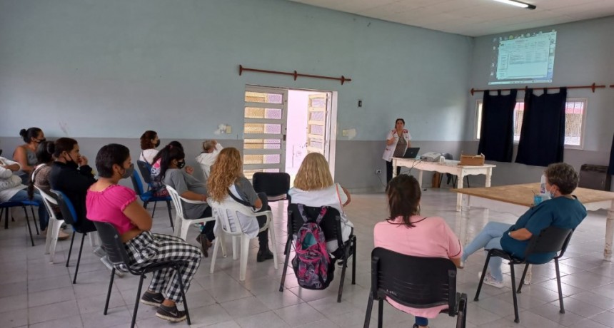 Pensar en Tuberculosis : Por el personal de salud del equipo de Epidemiología del Hospital San José 