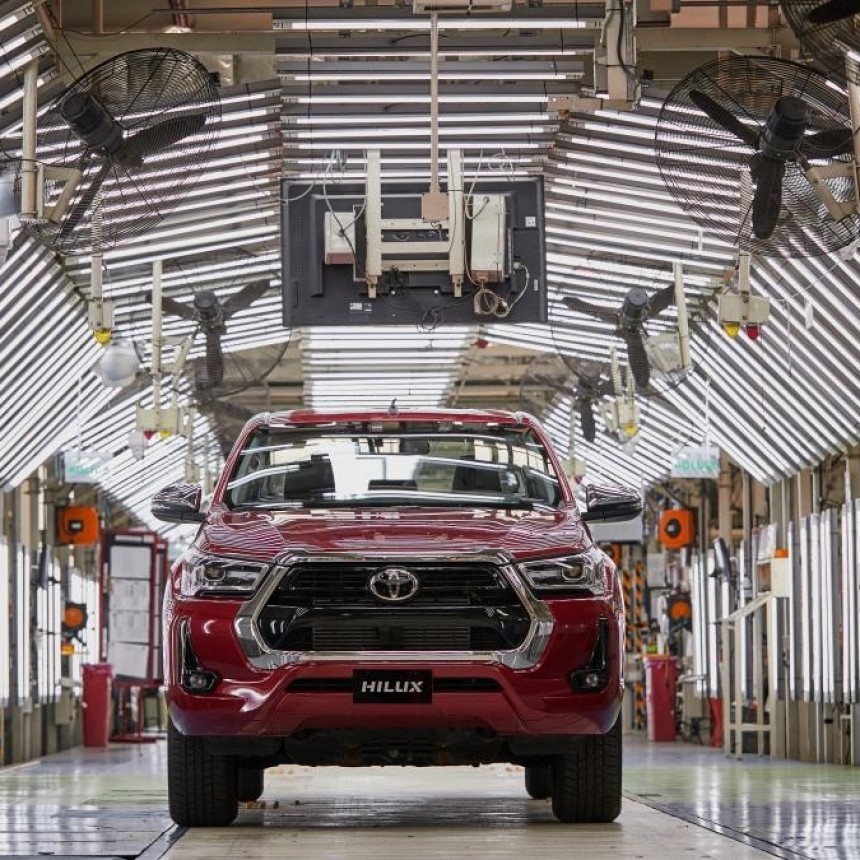 La pick-up Hilux cumple 55 años: un camino basado en la calidad, durabilidad y confianza