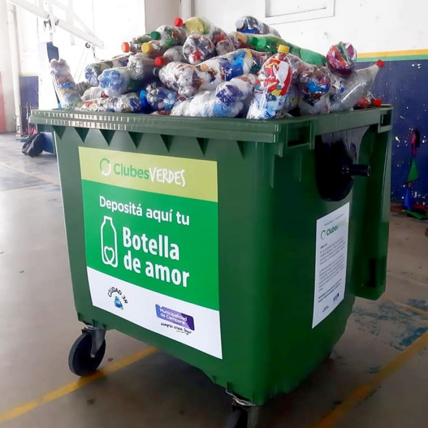 Más de 800 kilos de Botellas de Amor partieron desde Campana hacia la planta de reciclaje