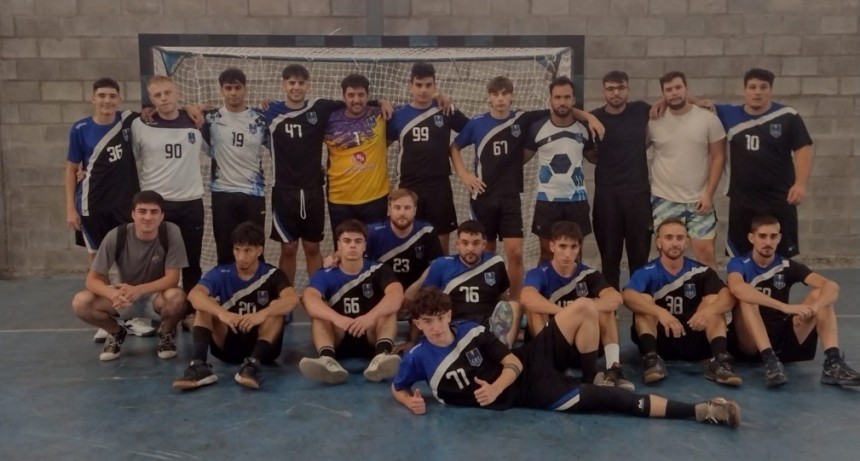 Handball masculino :  LOS MAYORES DEL C.B.C EMPATARON DE LOCAL