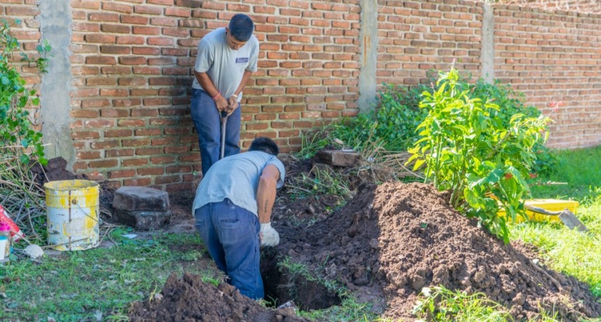 El barrio La Argentina, cerca de llegar al 100% de cobertura de cloacas 
