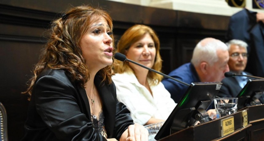 Alonso : “El gobierno de Milei está contra las mujeres y nos quiere hacer retroceder”