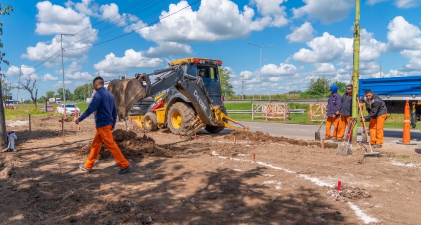 Abella supervisó el inicio de la obra del nuevo acceso a San Jacinto