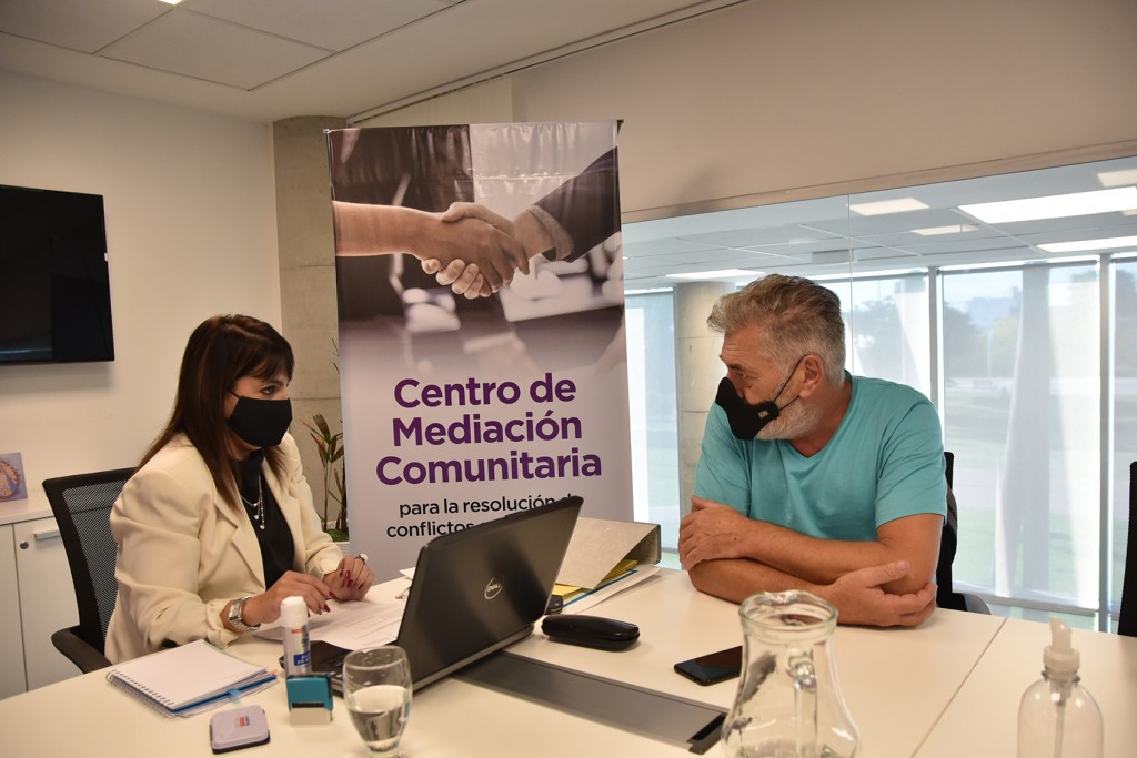 El Centro de Mediación Comunitaria resolvió el primer conflicto entre vecinos