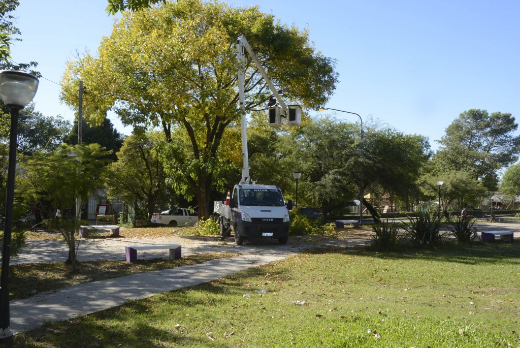  Ya se encuentra trabajando el camión volcador adquirido por el Municipio