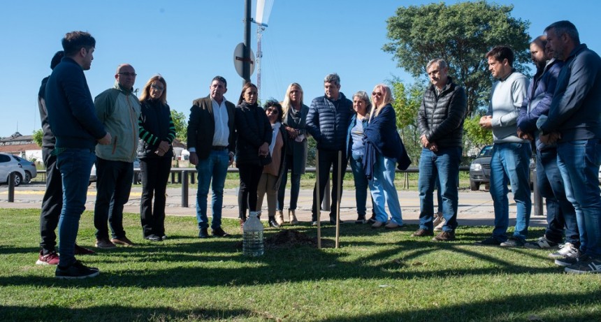 A 46 años del golpe genocida, el Municipio plantó Memoria