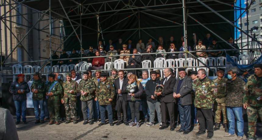 Campana homenajeó a los héroes de Malvinas a 40 años del inicio de la guerra