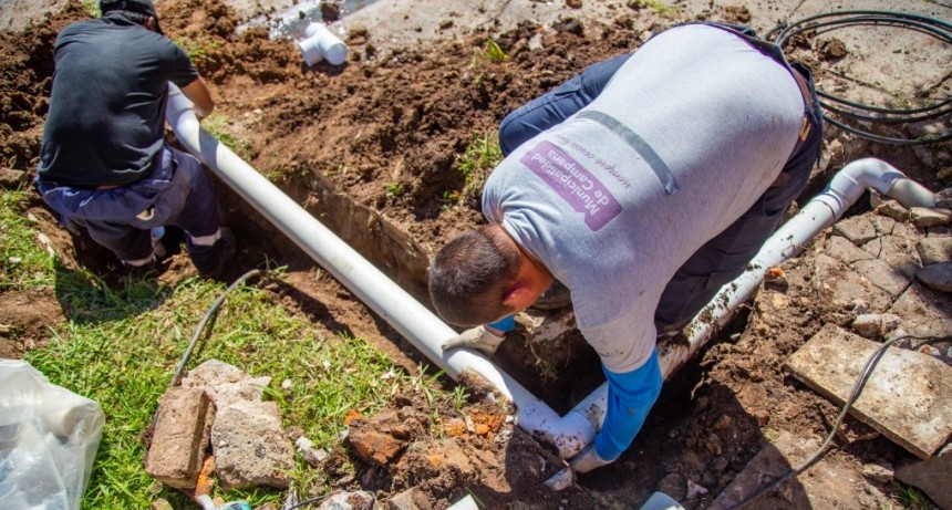 El Municipio también ejecuta el plan de regulación de conexiones cloacales en el casco urbano 