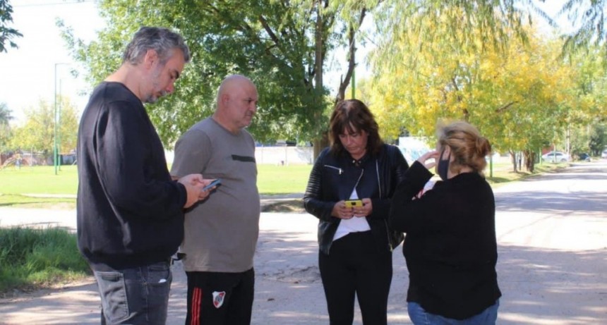 Concejales escucharon reclamos de vecinos  de Las Campanas