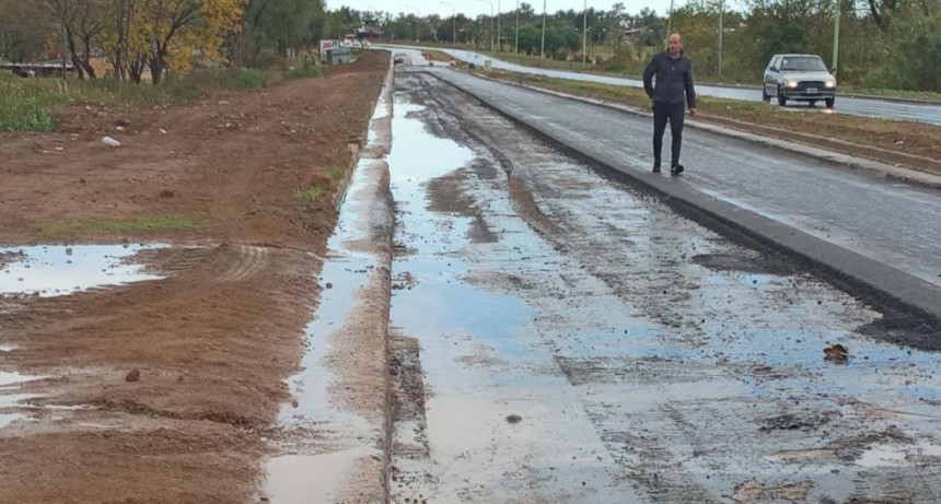 Colella : Nos preocupa y nos genera dudas la forma en que se está llevando adelante la obra de la Av. Rivadavia