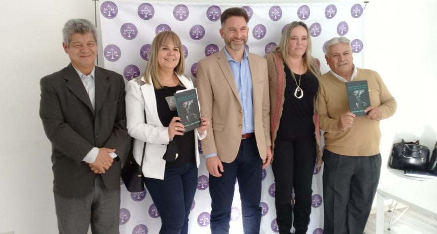 EL COLEGIO DE MAGISTRADOS Y FUNCIONARIOS EN UN HOMENAJE A LOS 40 AÑOS DE LA GUERRA DE MALVINAS