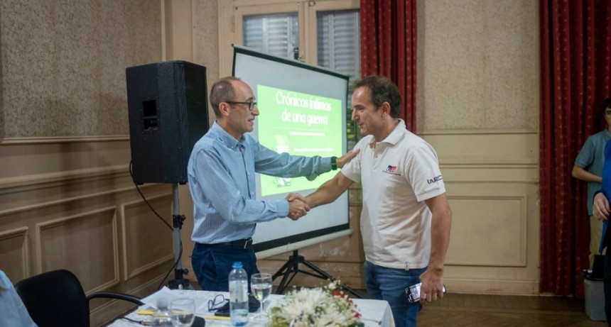 Con mucha emoción, se presentó en el HCD un libro en homenaje a ex combatientes de Malvinas