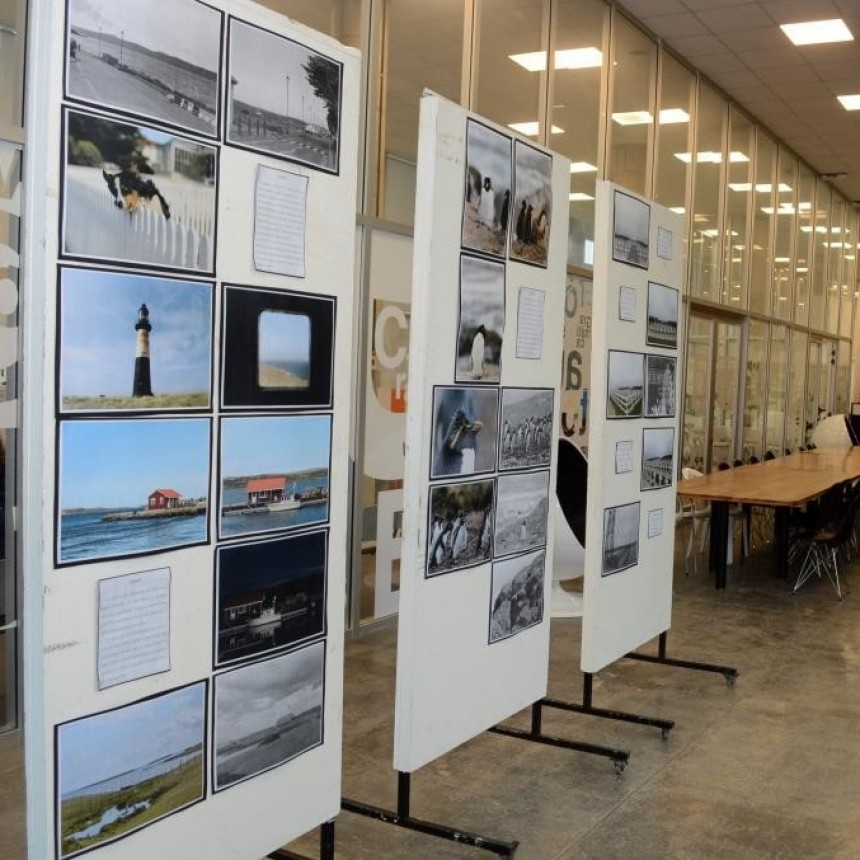 Se inauguró una muestra fotográfica que invita a recorrer las Islas Malvinas 