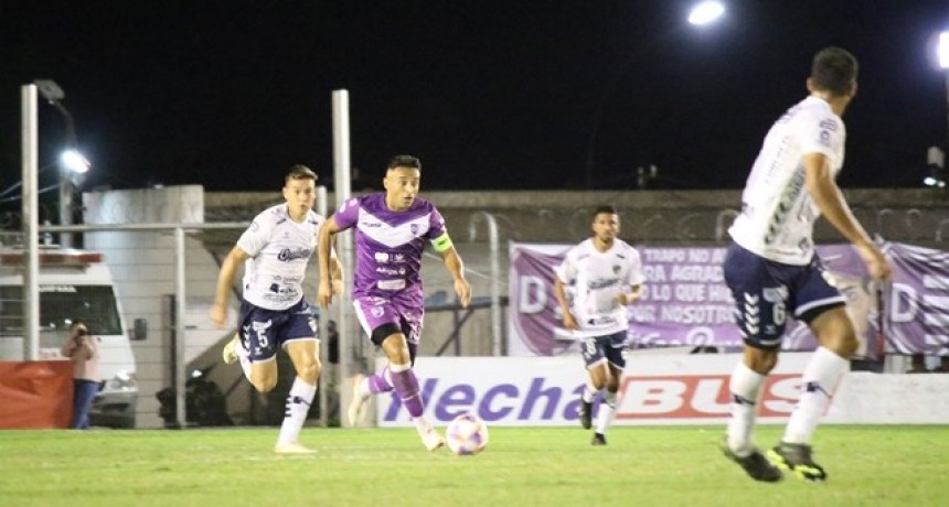 Villa Dálmine le bajó la espuma a Quilmes