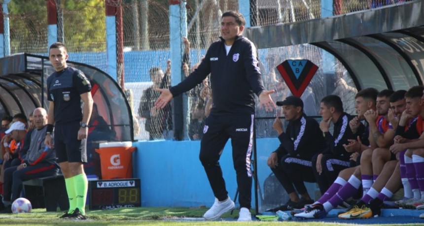 Jose María Martinez renunció a su cargo como DT de Villa Dálmine