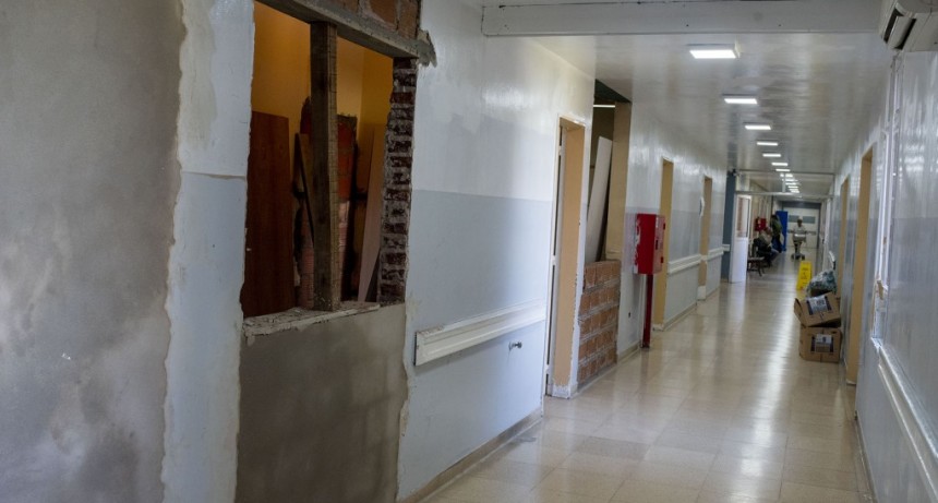Comenzaron las obras que permitirán ampliar la guardia de hospital San José
