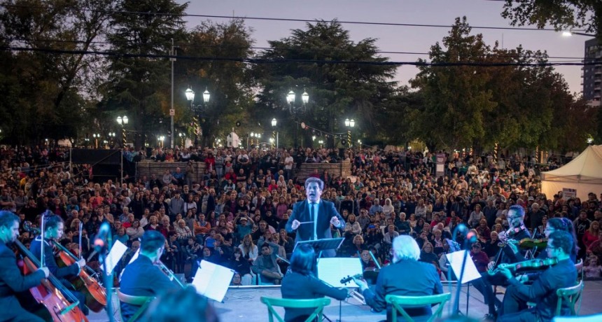 El otoño brilló en Campana en una tarde repleta de buena música y exquisitos sabores