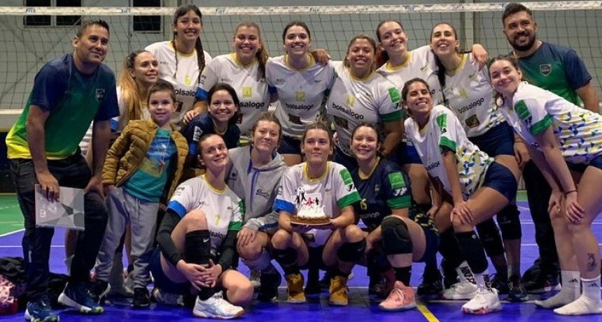 La Primera Damas del Club Ciudad venció a Escuela Mariano Moreno
