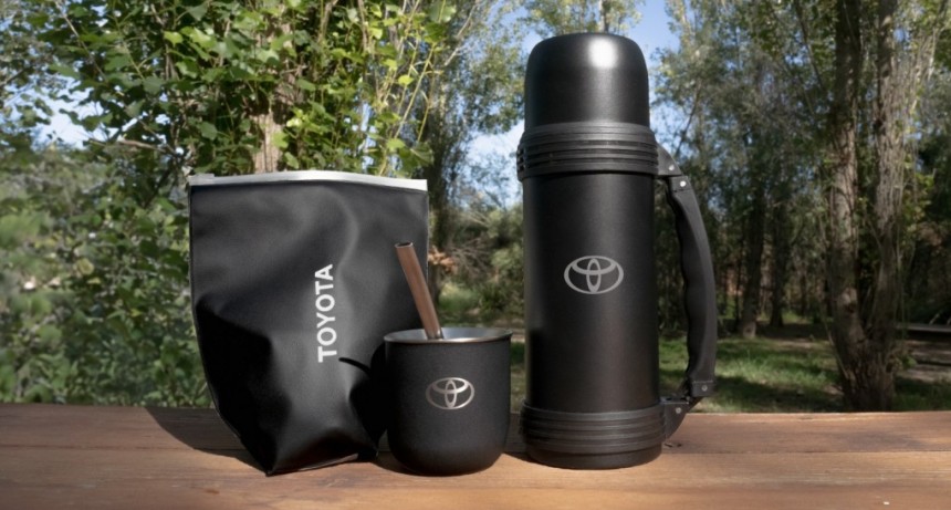 Indumentaria, accesorios y equipamiento: Toyota lanza su primera boutique online 