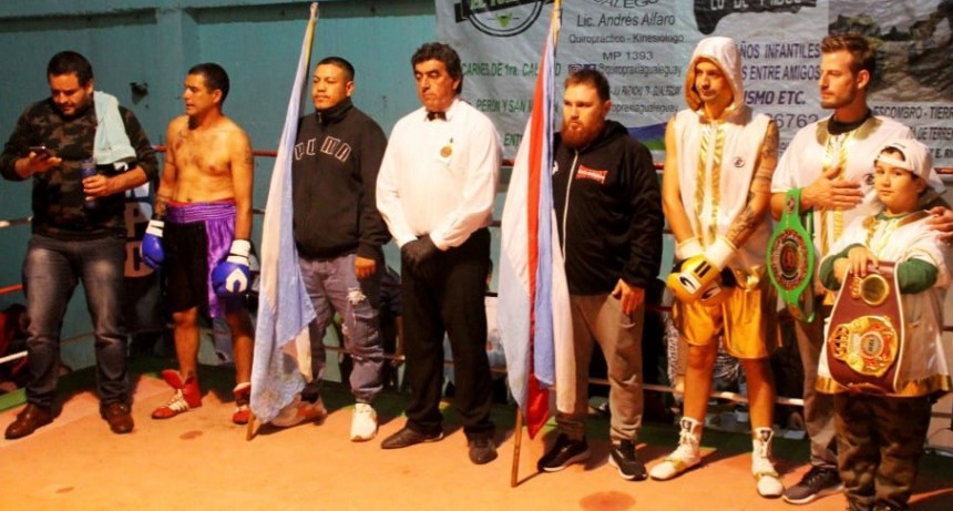WITT DEFENDIÓ CATEGÓRICAMENTE SUS CINTURONES DE CAMPEÓN