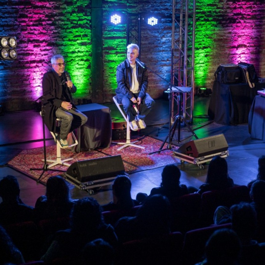 Ale Sergi brindó un show espectacular en un nuevo Música en Tenaris