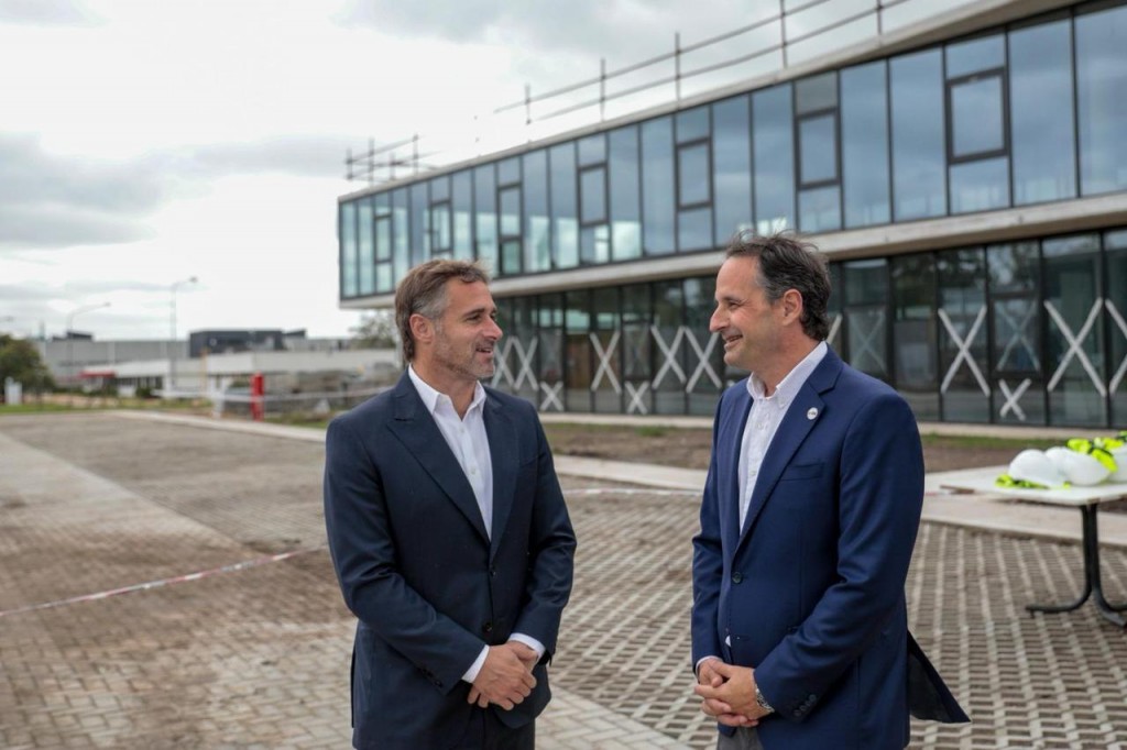 Achával visitó la empresa CDV en el Parque Industrial de Pilar